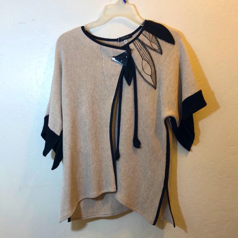 NWT Jaskar Cardigan LX594Hand Painted Size Medium.